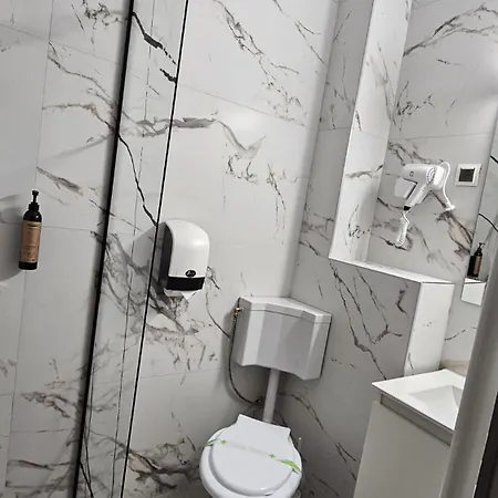 鲁耶维爵士酒店