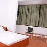 Sir Lujerului ブカレスト