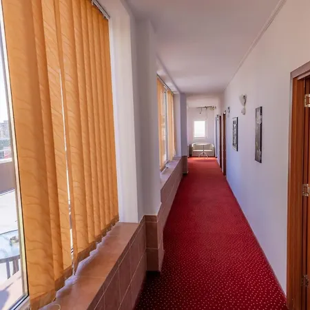 Sir Lujerului Hotel 2*