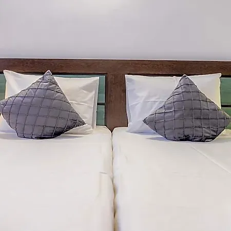 Hotel Sir Lujerului Bucharest