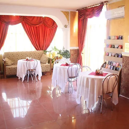 Hotell Sir Lujerului 2*