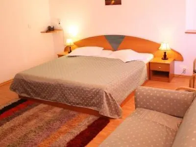 Hotel Sir Lujerului